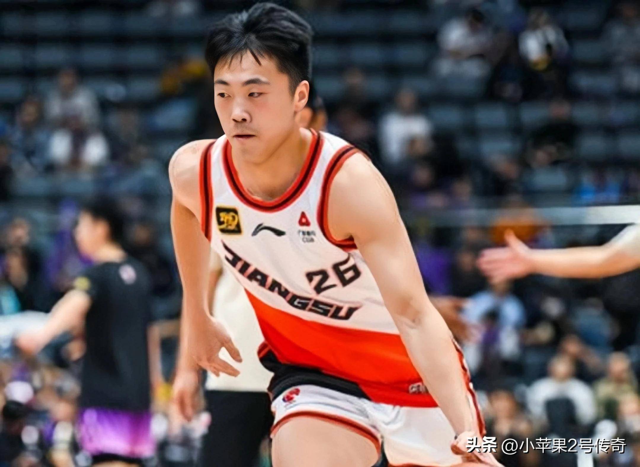 开云-转折点！江苏男篮火线驰援，亚洲杯官宣日攻防权衡，质疑声四起，资深球员宣示担当的简单介绍