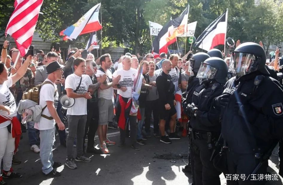 开云-关键时刻里昂刷新队史纪录：西甲节点到来，压力陡增，更衣室氛围转暖的简单介绍